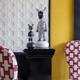 LLADRÓ PORCELAIN SCULPTURE "THE GUEST – LITTLE" BY DÍAZ-FAES IN BLACK AND WHITE. LIMITED SERIES 