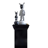 LLADRÓ PORCELAIN SCULPTURE "THE GUEST – LITTLE" BY DÍAZ-FAES BLACK AND WHITE. LIMITED SERIES 