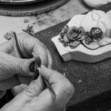 LLADRÓ PORCELAIN SCULPTURE "SACRED HEART OF JESUS" WHITE AND GOLD 