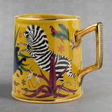 Tazza Ortigia in ceramica gialla decorata a mano con serigrafia oro